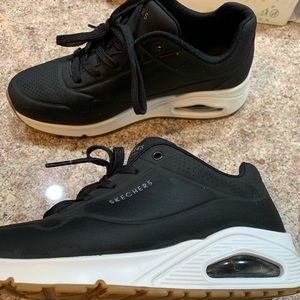 Skechers Almost New Shoes